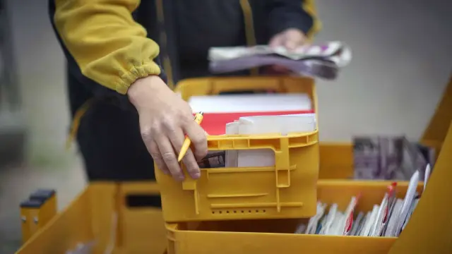 Como você altera o número de toques antes que o correio de voz seja atendido?