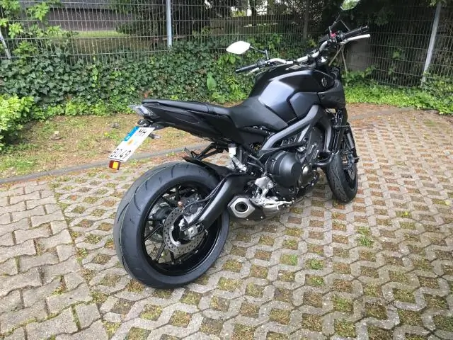 Hoe stel ek my Yamaha HTR 3063 terug?