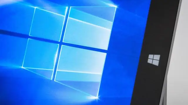 Vai operētājsistēmai Windows 10 ir pasta programma?