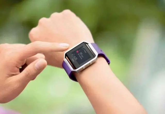 Varför ansluter inte min Fitbit blaze till min telefon?