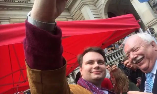 Perché i miei selfie si capovolgono?