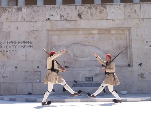 Çfarë dhurate i bëri Poseidoni Athinës?